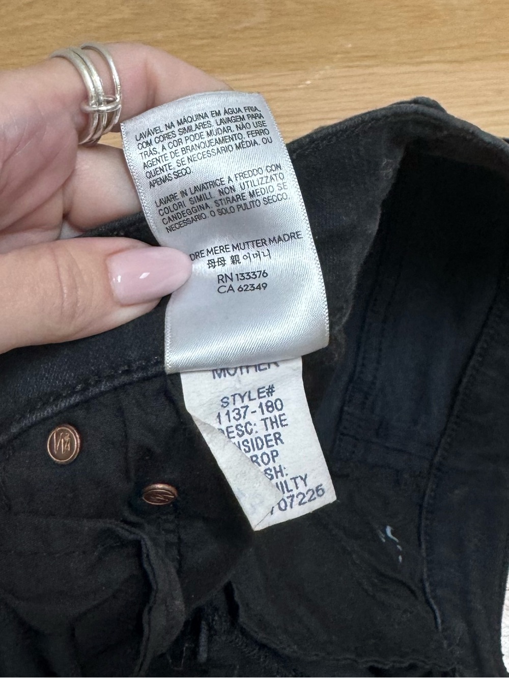 MOTHER The Insider Crop High-Rise Jeans in Black in Size 23 - Picture 5 of 7